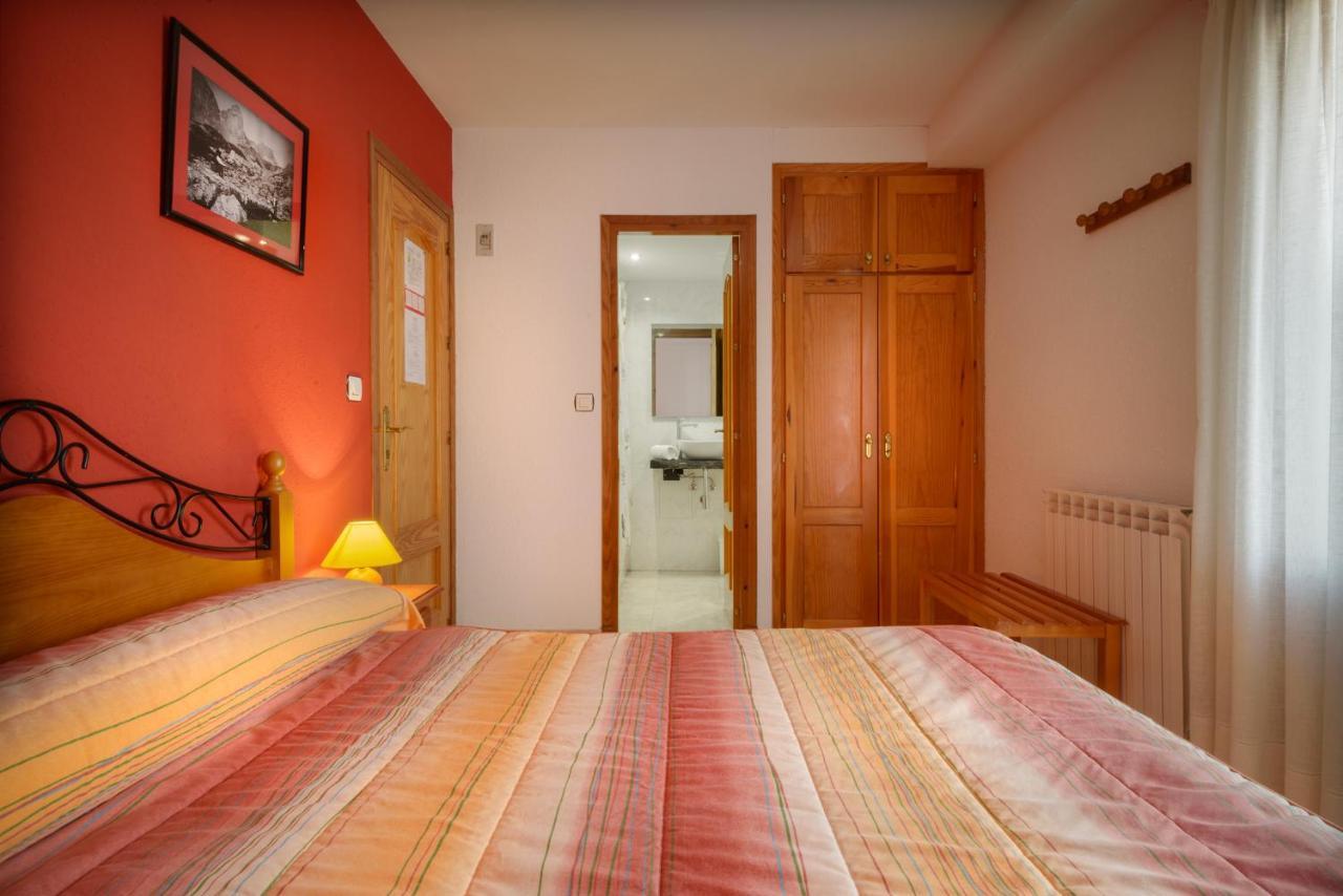 Hostal Kimboa Ansó Екстериор снимка